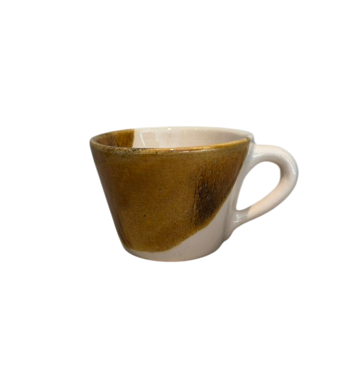 Pocillo cónico con asa